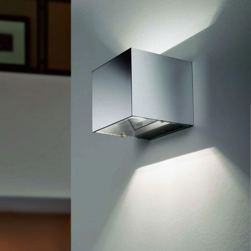 Linea Light Traddel Dual Lampada da Parete Offerta Linea Light Traddel Dual Lampada da Parete Offerta