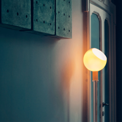 Parola floor lamp