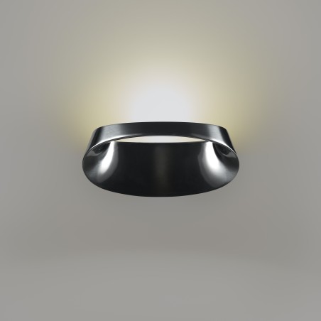 Bonnet wall lamp