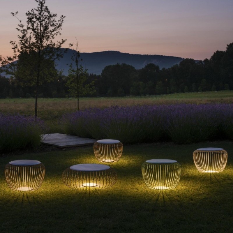 Vibia Meridiano 4710 Lampada da Terra per Esterno Vibia Meridiano 4710 Lampada da Terra per Esterno