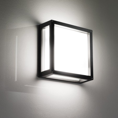 Discovery Outdoor Wall Lamp IP54 | ProfessioneLuce